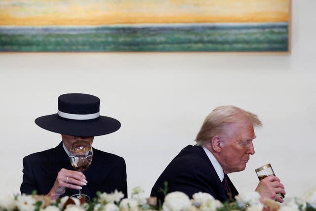 <p>President Donald Trump drinks Diet Coke at his inaugural luncheon  </p>