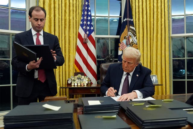 <p>President Donald Trump signed an executive order Monday mandating federal employees who worked remotely must return to the office. Now, a new report reveals it could drive up expenses for federal agencies </p>