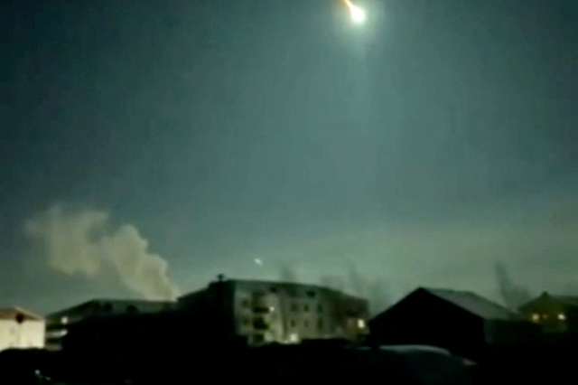 <p>Asteroid lights up the sky in Lensk, Sakha Republic, Russia, on 4 December 2024</p>